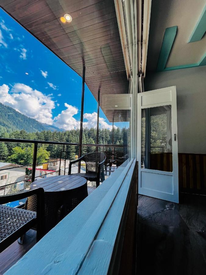 Apple Flower With Balcony And Mountain View มะนาลี ภายนอก รูปภาพ