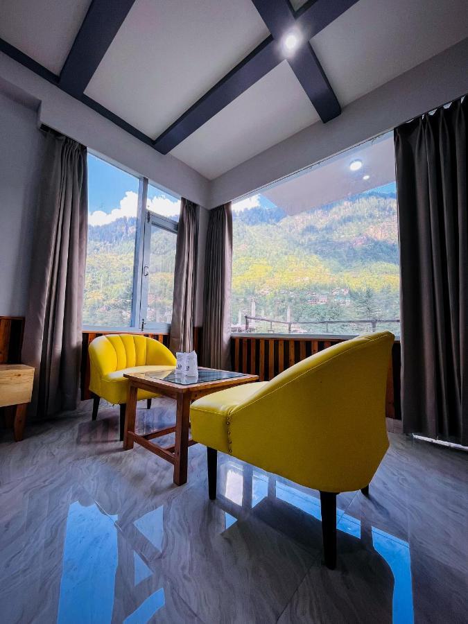 Apple Flower With Balcony And Mountain View มะนาลี ภายนอก รูปภาพ